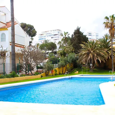 Apartment 1 Bed Garden Sleeps 2, Parking, Next To Benalmadena
